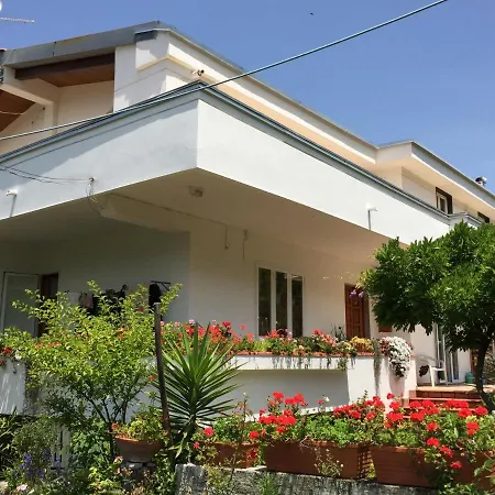 Amazing View! Apt 100sqm With Terrace & Free Parking Apartment *