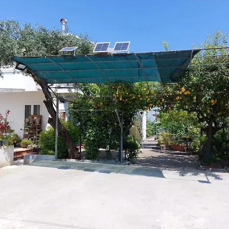 Apartment Amazing View! Apt 100sqm With Terrace & Free Parking